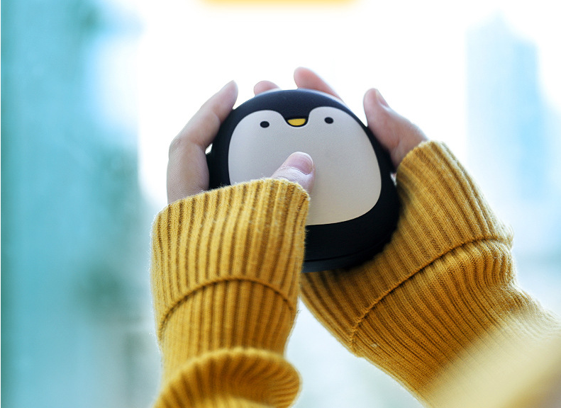 Portable Cartoon Hand Warmer Power Bank - Penguin & Polar Bear